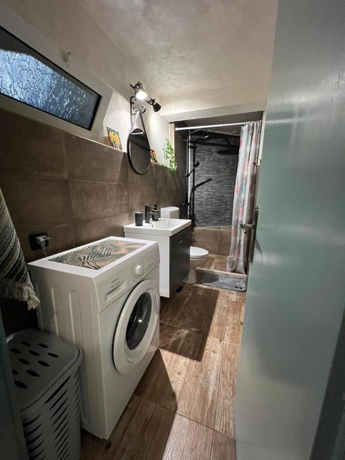 Old House Morinj Apartment ภายนอก รูปภาพ